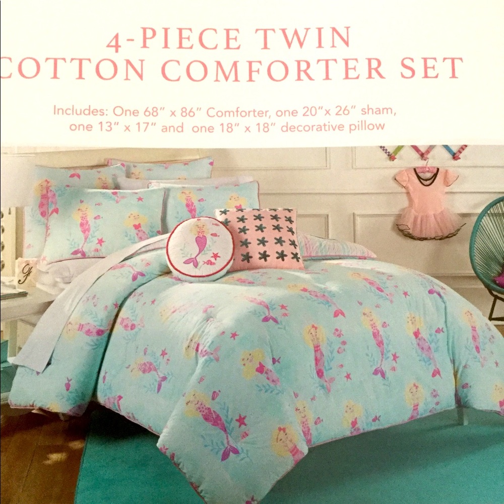 Nicole Miller Mermaid 4 piece twin  Comforter set